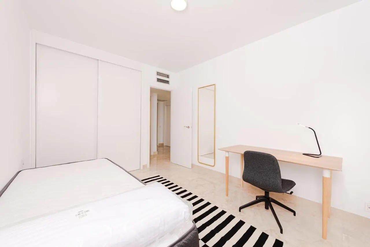 Las Huertas - Modern Accommodation In Madrid Conde Orgaz Apartment