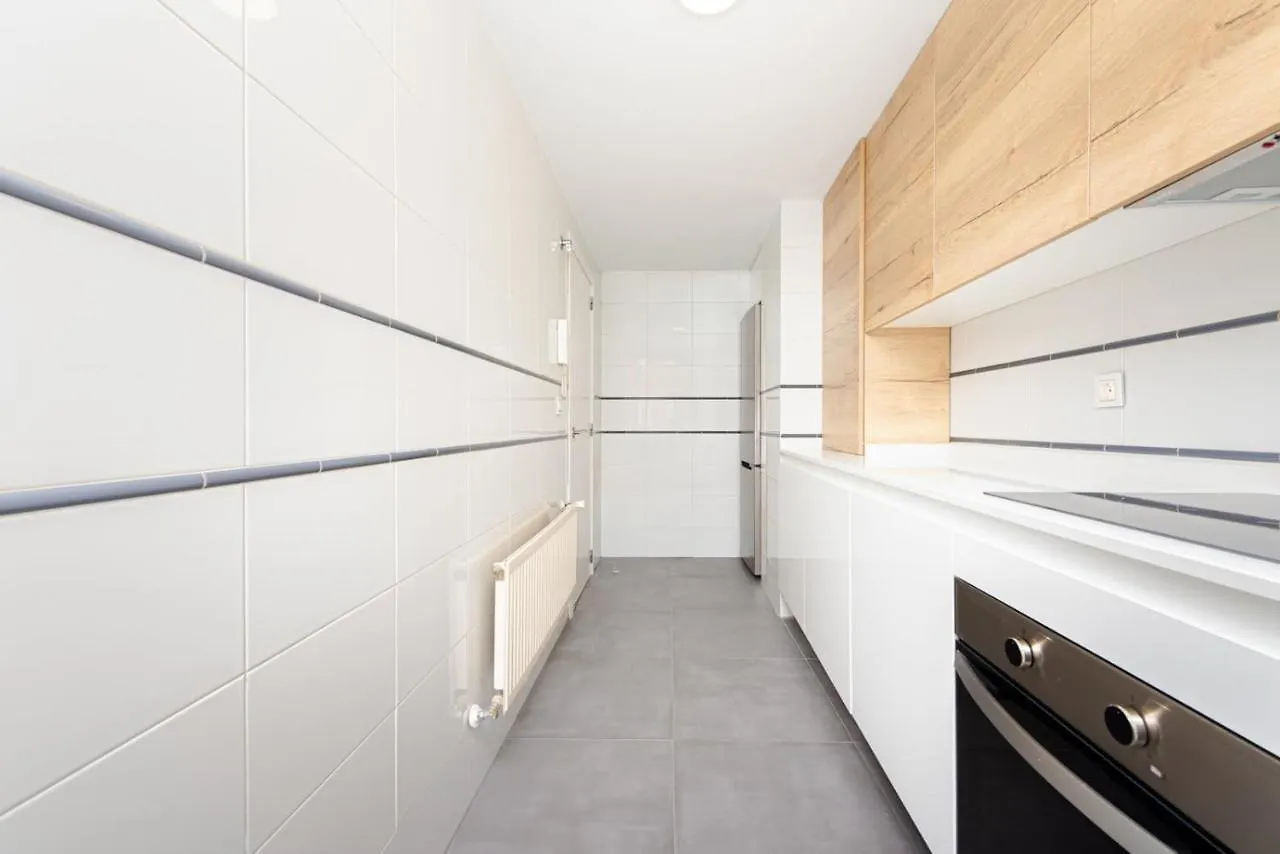 Apartment Las Huertas - Modern Accommodation In Madrid Conde Orgaz Spain