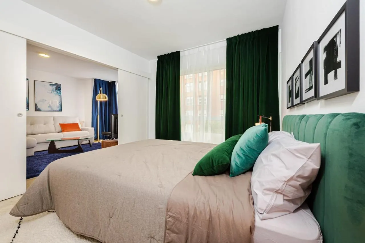 Las Huertas - Modern Accommodation In Madrid Conde Orgaz Spain
